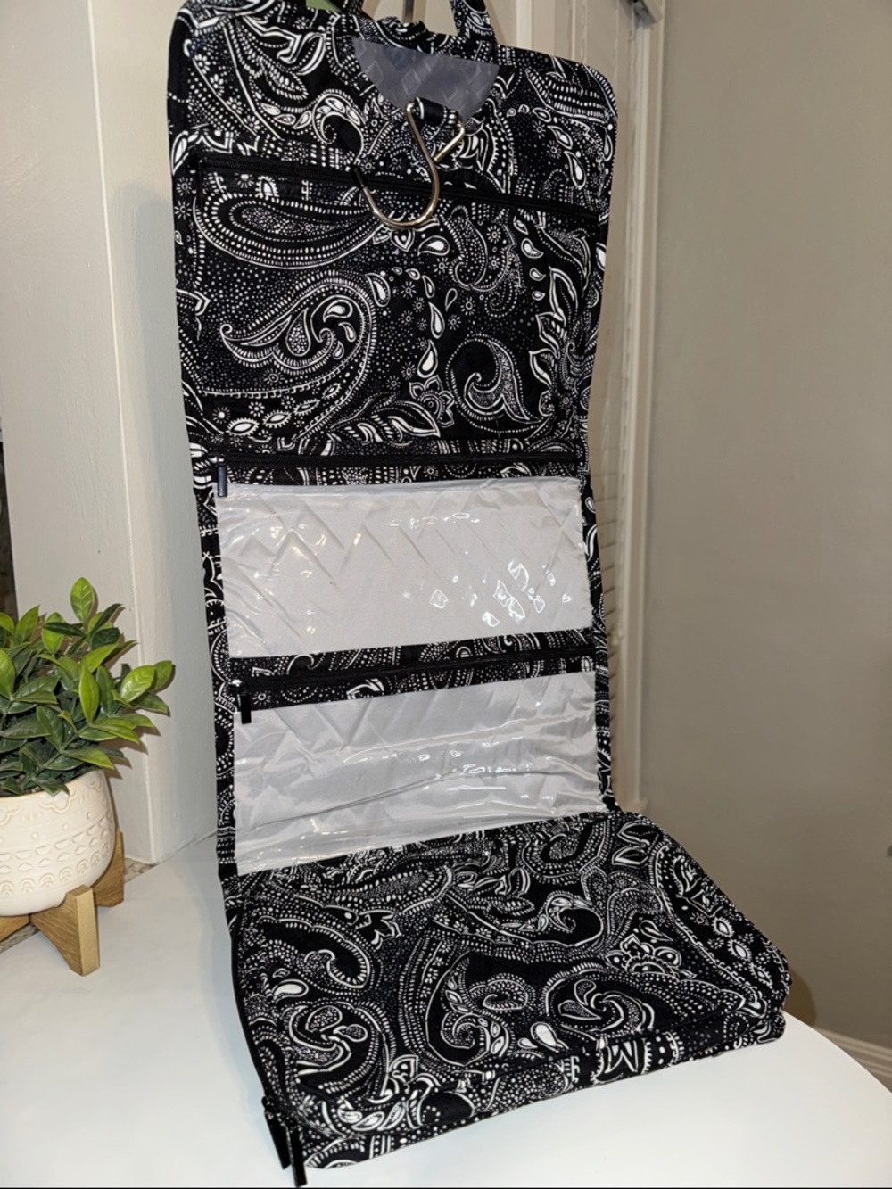 Vera Bradley Hanging Travel Organizer Stellar Paisley - Picture 3 of 3